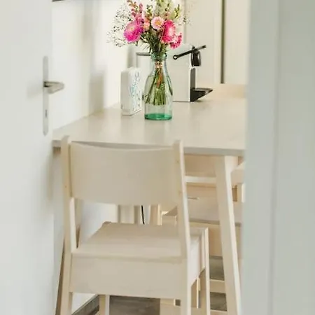 Ferienwohnung Natalies Hideaway Thun Exterior foto